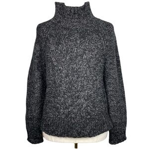 Banana Republic Italian Wool Cable Knit Turtleneck Women’s Sweater M